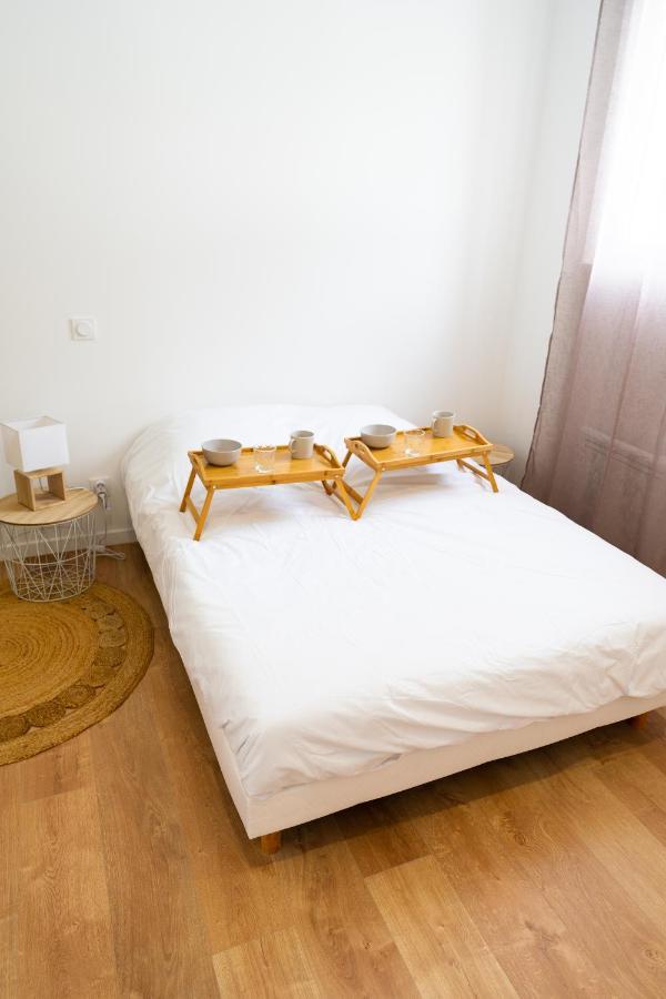 Spacieux Appartement Avec Parking Prive A Сомюр Екстериор снимка